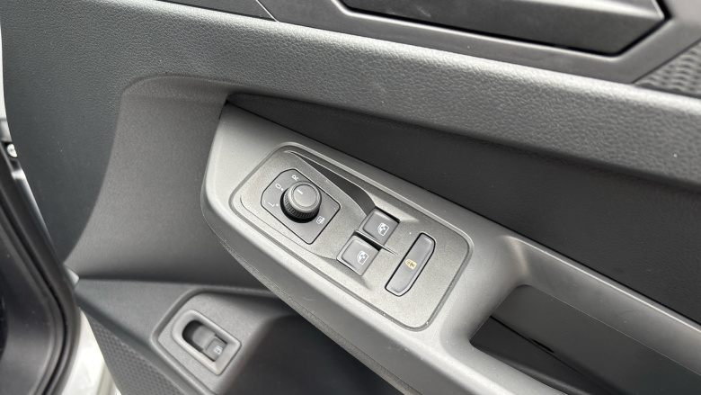 Ford Transit Connect 240 L1 Petrol 1.5 EcoBoost PHEV 150 Trend FlexCab Van Auto